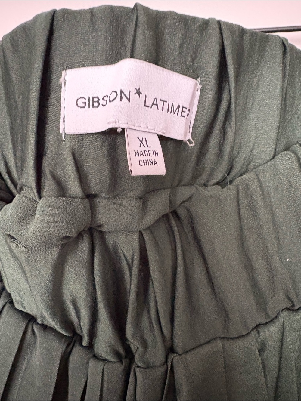 Gibson Latimer Dark Green Pleated Maxi Skirt - Picture 2 of 4